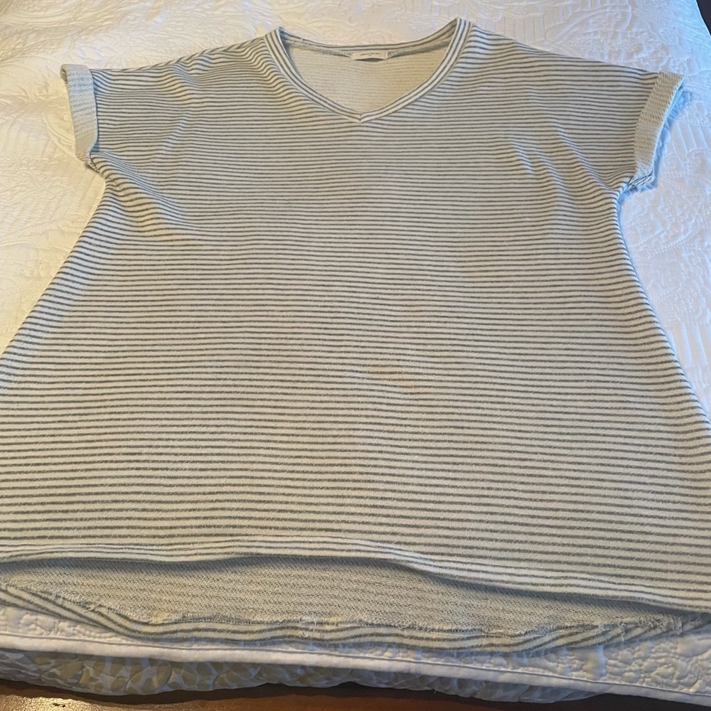 12 PM Medium Short Sleeve Sweater Type Shirt